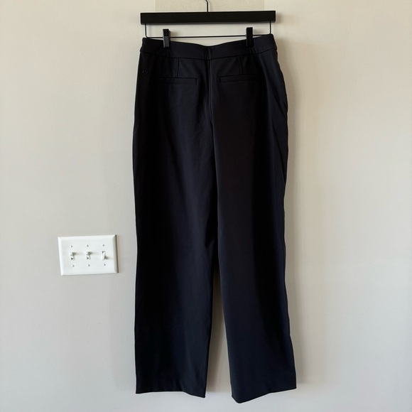 Like New! Lululemon 🍋 Straight-Leg MR Luxtreme Pant*Regular Length - Black - Picture 2 of 8